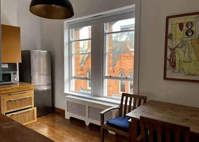 Charming Townhouse בית נופש