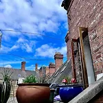 Charming Townhouse Nyaraló