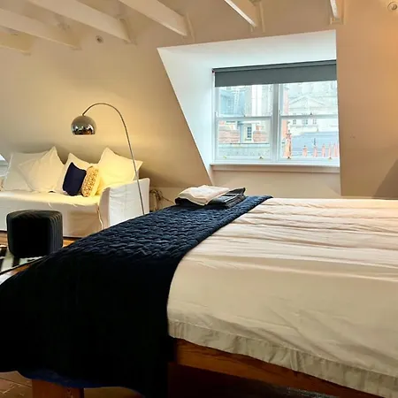 Charming Townhouse *