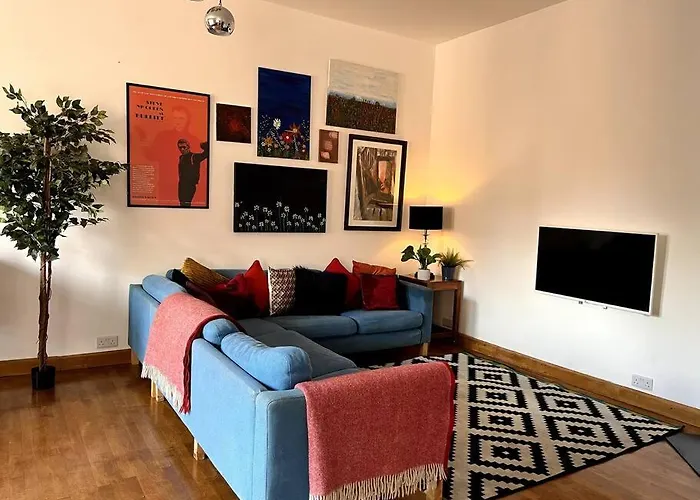 بيت للعطل Charming Townhouse دبلن